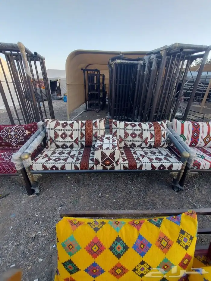 كراسي طاولات 5