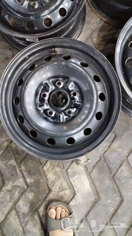 جنوط كامري حديد سوح الاصلي وكاله مقاس 15 3