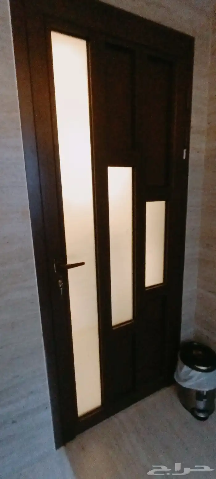 Aluminum door with wooden color 6