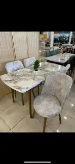 طاولات طعام جودة ممتازة جديد بلكرتون 31