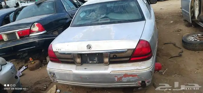 فورد ماركيز موديل 2006للبيع قطع غيار فقط 0