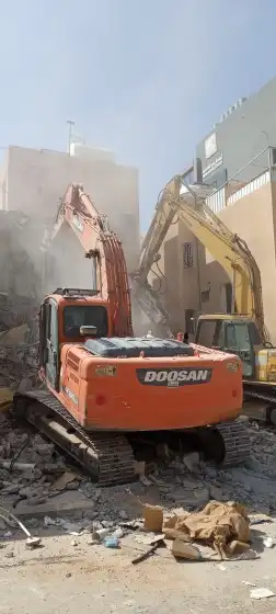 بوكلينات هدم المباني شركه هدم وحفر هدم مباني الرياض مجانا 1