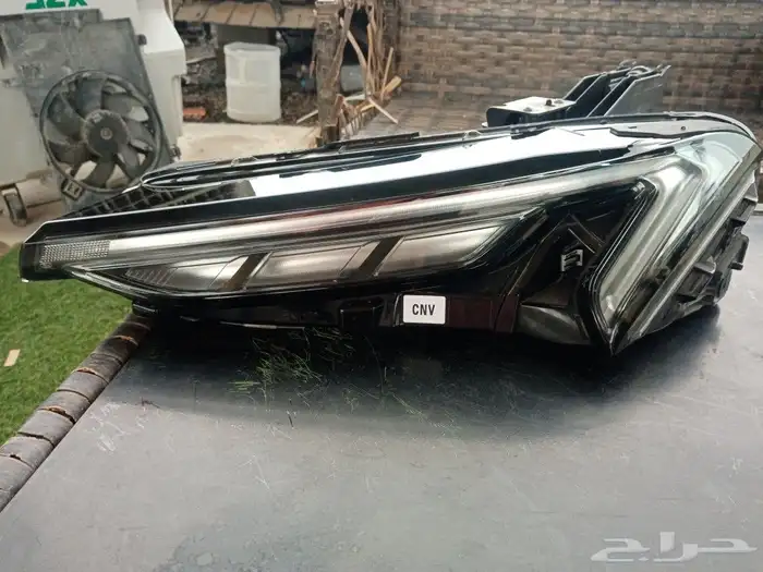 شمعة فورد تورس يسار 2023 2