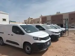 للبيع عدد 4 بيجو بارتنر ديزل ورينو 7