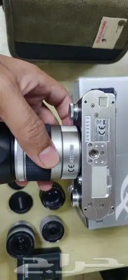 كاميرا بنتاكس الاحترافية ميرورلس و4 عدسات للبيع أو البدل 4