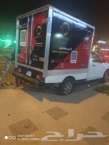 طباعة وتركيب استيكر على السيارات توفير استاندات جاهزة وتفصيل 7