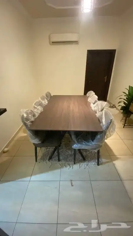 أجمل طاولات طعام الرخام والخشب والزجاج جودة ممتازة جديدة 29