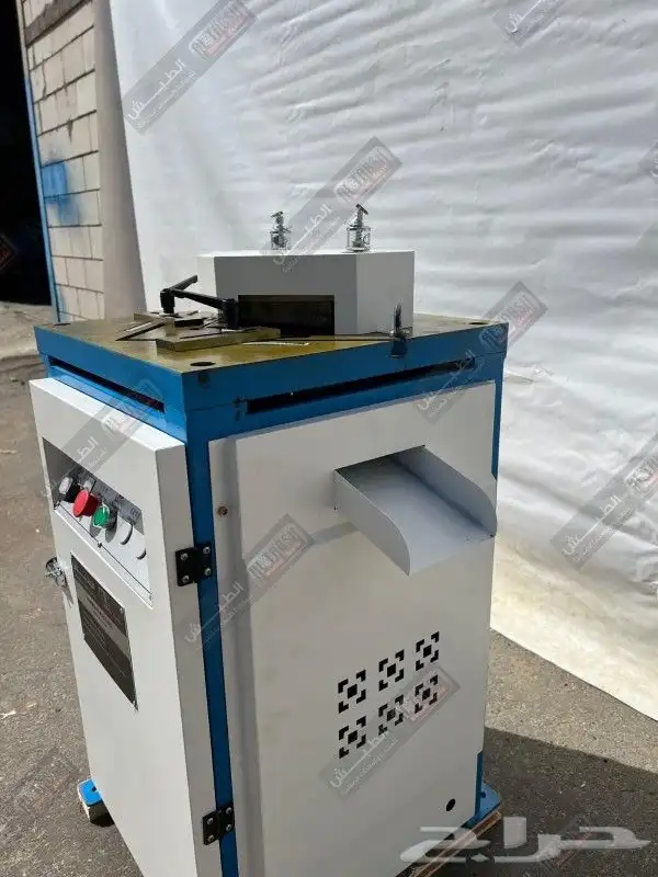معدات خاصة بالدكت Hydraulic Notching Machine 1