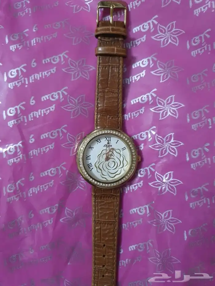 ساعه نسائي سويسري ماركه ليزر مميزه وجميله 1