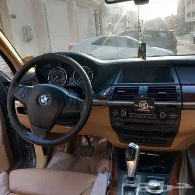بي ام دبليو x5 موديل 2008 حجم 8 سلندر شغال وعلي الفحص البي 11