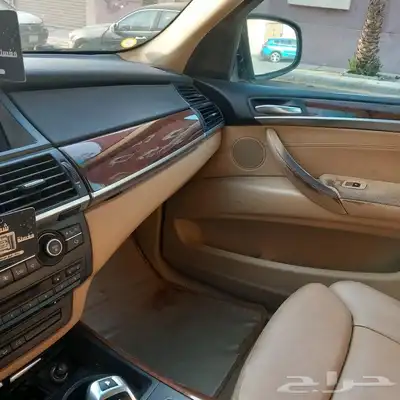 بي ام دبليو x5 موديل 2008 حجم 8 سلندر شغال وعلي الفحص البي 4