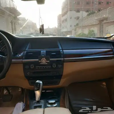 بي ام دبليو x5 موديل 2008 حجم 8 سلندر شغال وعلي الفحص البي 8