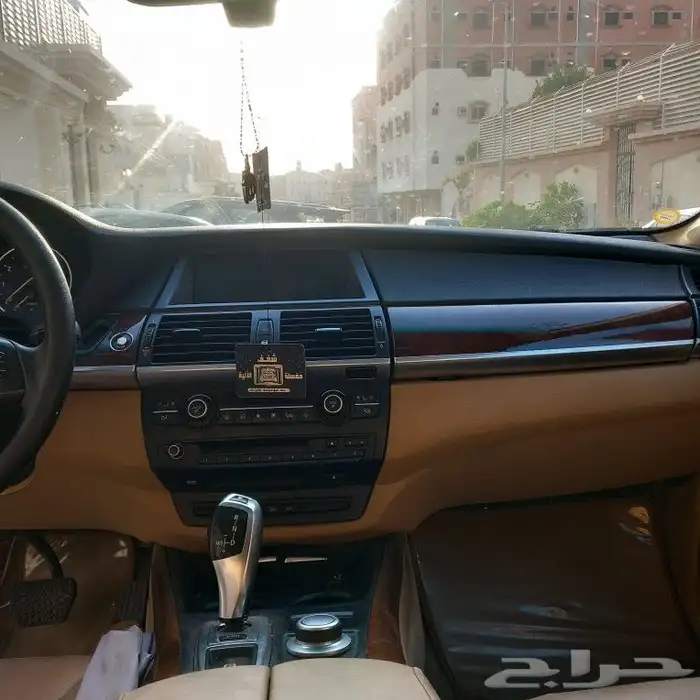 بي ام دبليو x5 موديل 2008 حجم 8 سلندر شغال وعلي الفحص البي 8