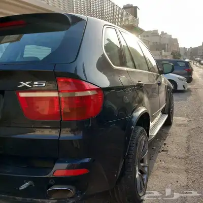 بي ام دبليو x5 موديل 2008 حجم 8 سلندر شغال وعلي الفحص البي 2