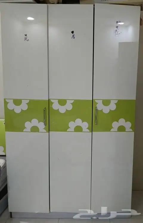 غرفة نوم ايكيا شبه جديد للبيع 0