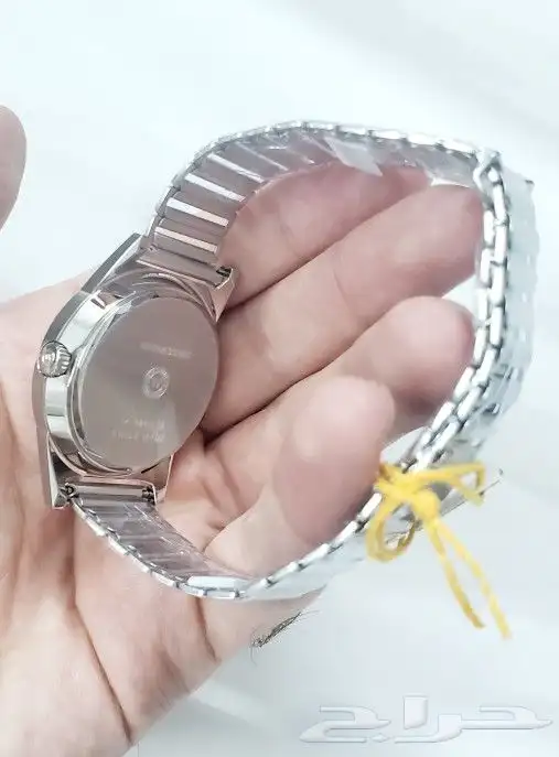 ساعة وست اند ام صليب القديمة الاصلية بطارية ب 800ريال 1