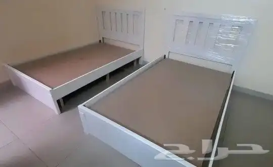 متوفر لدينا   سرير خشب نفر واحد مقاس 90 190  سرير نفر ونص مق 3