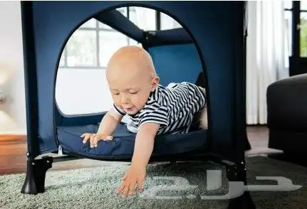 تخفيض سرير سفري بني بكامل ملحقاته 1