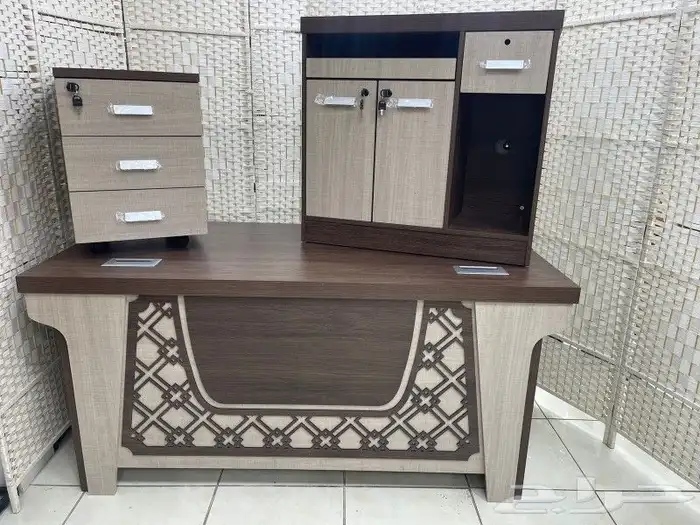 مكاتب 3 قطع بمقاسات مختلفة 140 سم 160 سم 180 سم 5