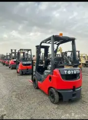 روافع شوكية للإيجار بجميع الأحجام والأنواع 9