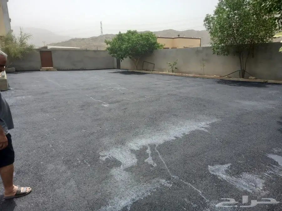 مقاول اسفلت لجميع أعمال الاسفلت ودك الارضيات والميدات 1
