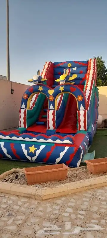 ملعب صابوني نطيطات زحاليق هوائيه زحاليق مائيه 0