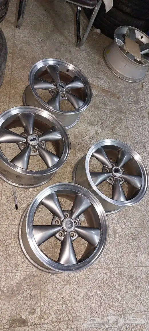 يوجد جنوط موستنج 5