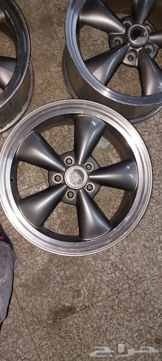 يوجد جنوط موستنج 4