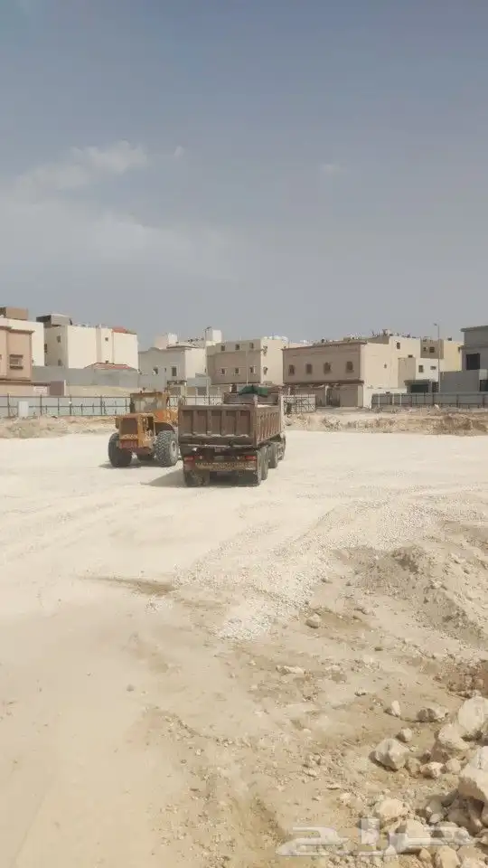 جفر الاراضي الرمليه والصخريه وتوريد حجر وبسكورس بكل المقاسات 2
