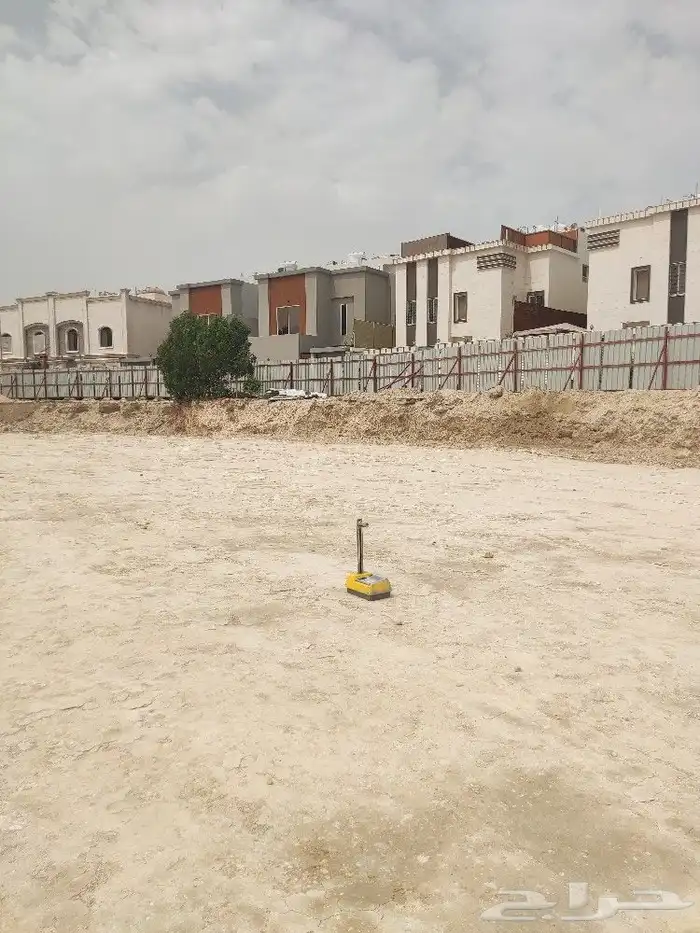جفر الاراضي الرمليه والصخريه وتوريد حجر وبسكورس بكل المقاسات 3