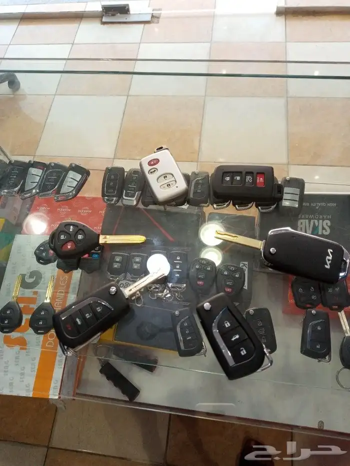 محل مفاتيح حي السامر فتح باب سياره فتح باب شقه مفاتيح سيارت 0