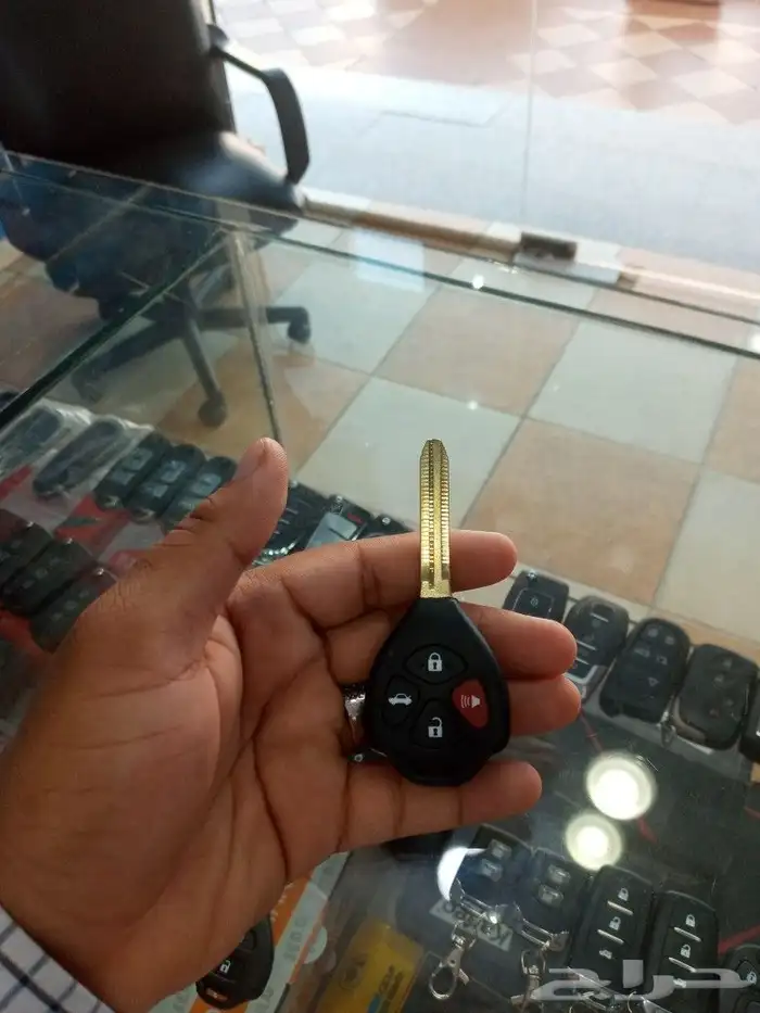محل مفاتيح حي السامر فتح باب سياره فتح باب شقه مفاتيح سيارت 3