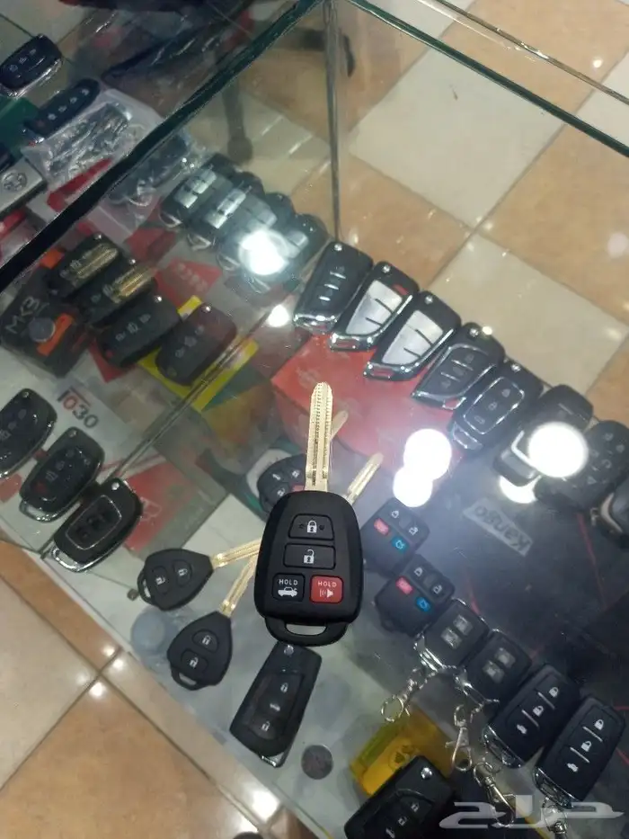 محل مفاتيح حي السامر فتح باب سياره فتح باب شقه مفاتيح سيارت 5