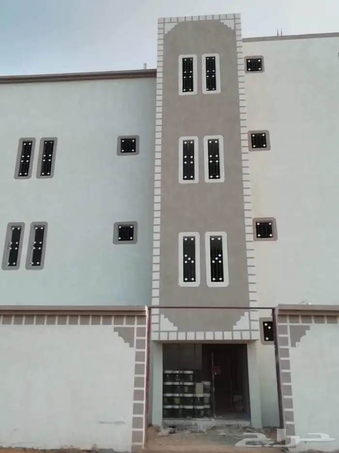 معلم جرافيت مصري وجميع انواع الدهانات الخارجية 0