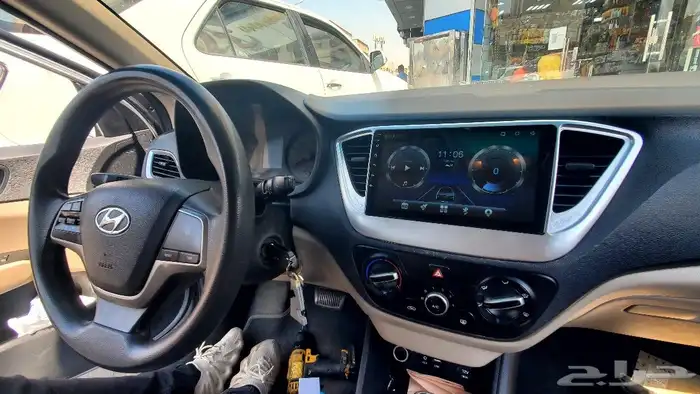 شاشه اكسنت 2020 بنظام Apple CarPlay 2