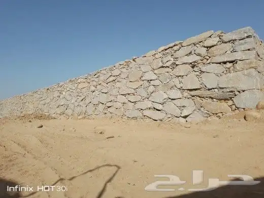 بوكلين لبناء الحجر وقص الأراضي والحفر والردم 0