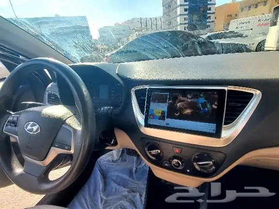شاشه اكسنت 2020 بنظام Apple CarPlay 1
