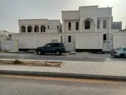 مقاول عام 1