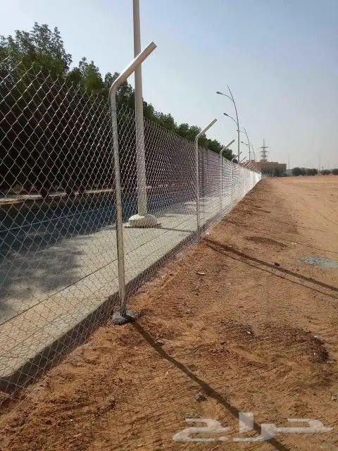 نقوم بتوريد وتركيب الشبوك 2