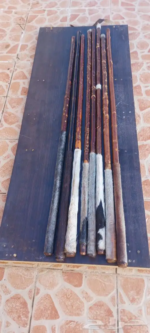 عصي لوز مسقيه ومجلبه وجاهزه 1