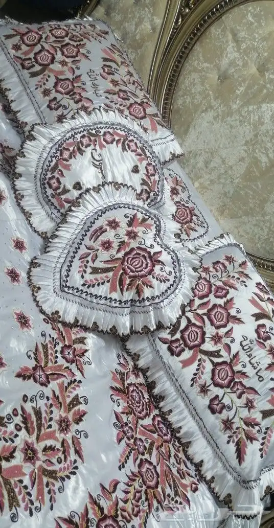 مفرش مطرز استعمال خفيف 6 قطع 1