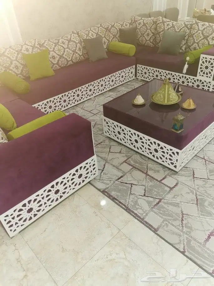 كنب مغربي كبير مع الطاولات إستخدام بسيط ارجو عدم البخس 1