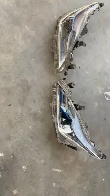 شمعات كورولا 0