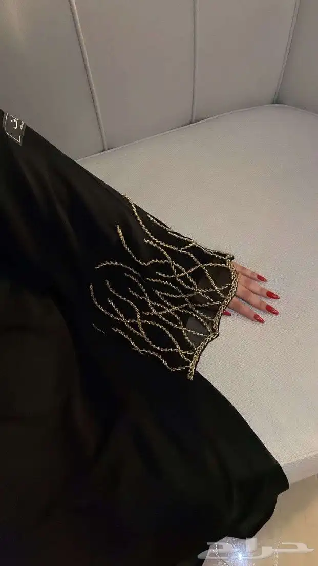 عبايات جميلة نسائية بتصميم جديدة 0