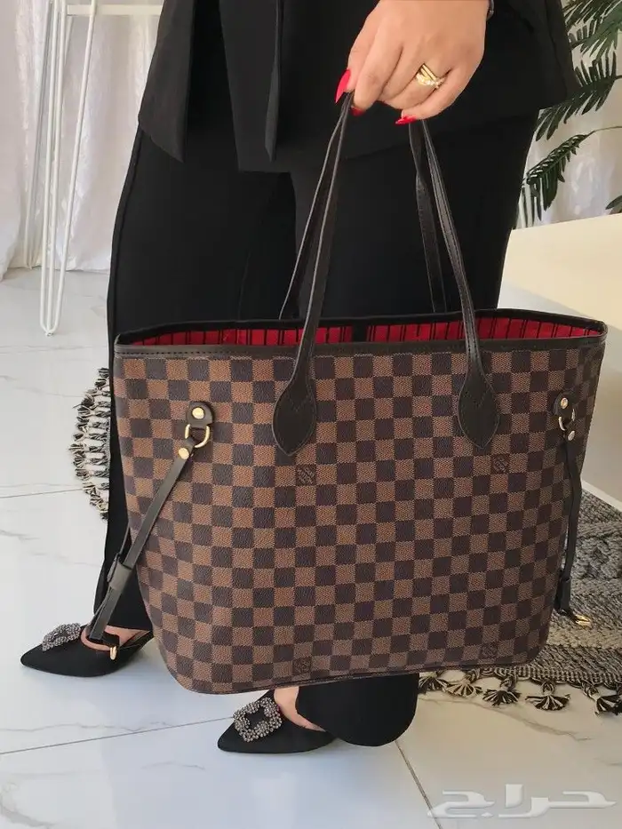 عروض خاصة 150 ريال فقط شنط ماركة هرمز و لونج شامب 41