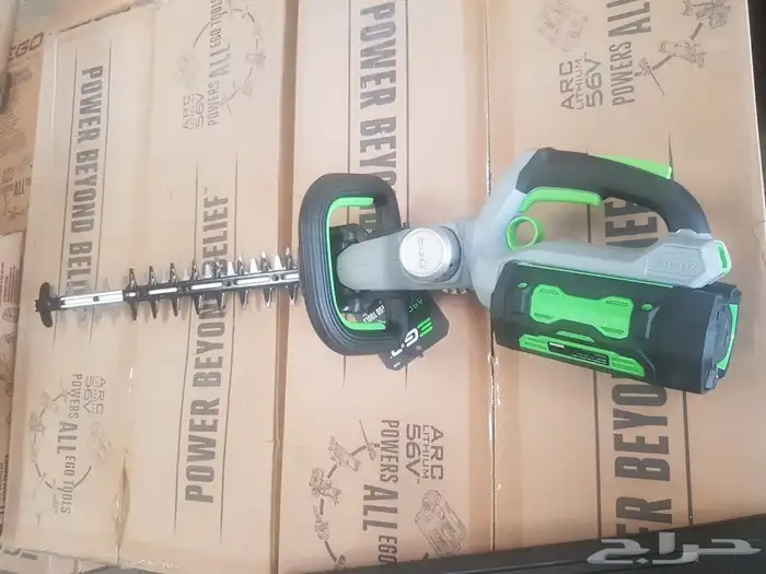 منشار قص تشذيب الشجر ego power 4