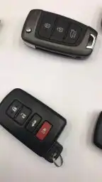 محل مفاتيح سيارات وبرمجة ريموتات البصمه 5