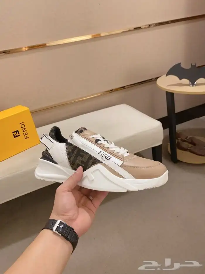 أحدث جزمة من شركة فندي Fendi 4