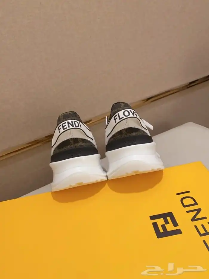 أحدث جزمة من شركة فندي Fendi 7
