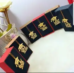 سلسال وبروشات تخرج بلاسم مطلي ذهب تصمم حسب الطلب 7